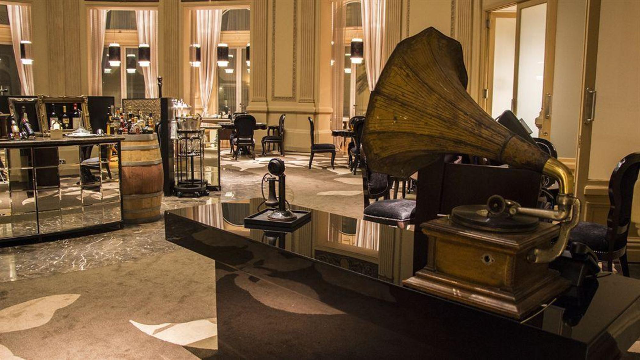 Sofitel Montevideo Casino Carrasco & Spa Exterior photo The piano in the lobby of the Mandarin Oriental, Paris