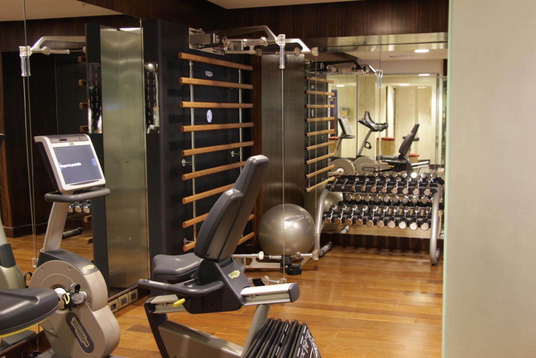 Sofitel Montevideo Casino Carrasco & Spa Exterior photo The gym at the hotel