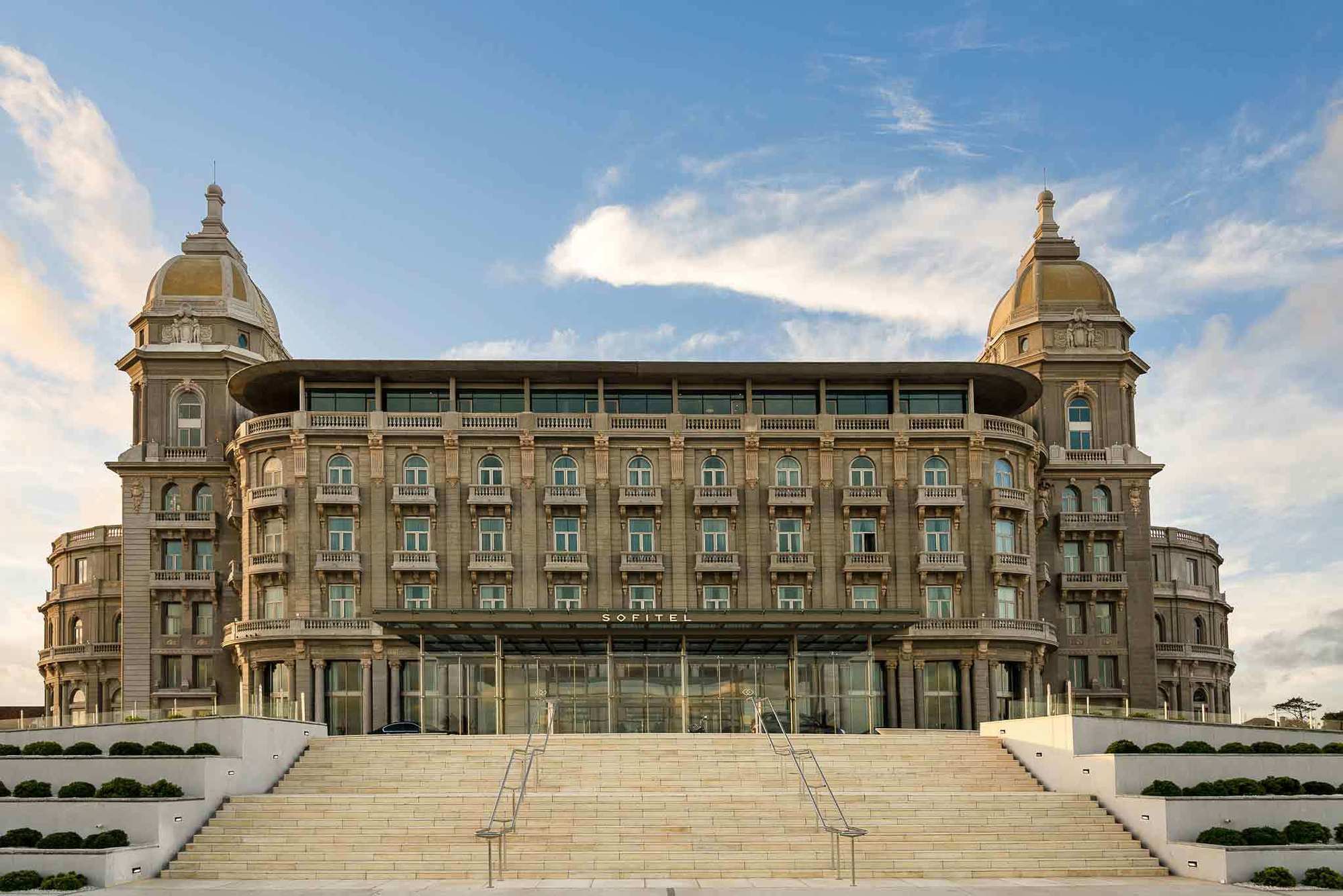 Sofitel Montevideo Casino Carrasco & Spa Exterior photo The Grand Hotel